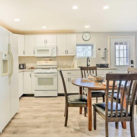Charming Beacon Apt With Fire Pit Near Hiking! Exteriér fotografie